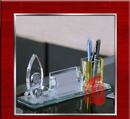 品質水晶辦公工藝品采購指南 握手擺件、筆筒與名片夾廠家供應詳解